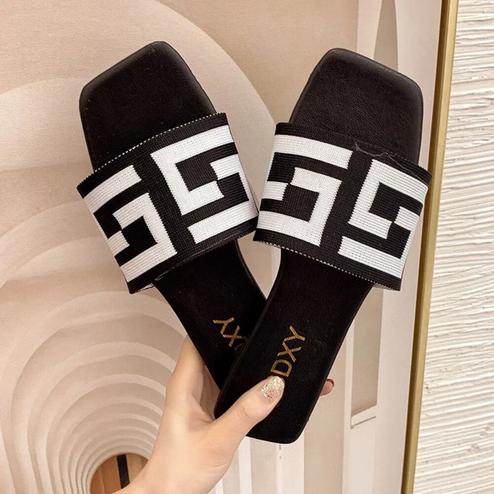 WOMEN'S BLACK & WHITE LETTER EMBROIDERED FLAT SLIPPERS